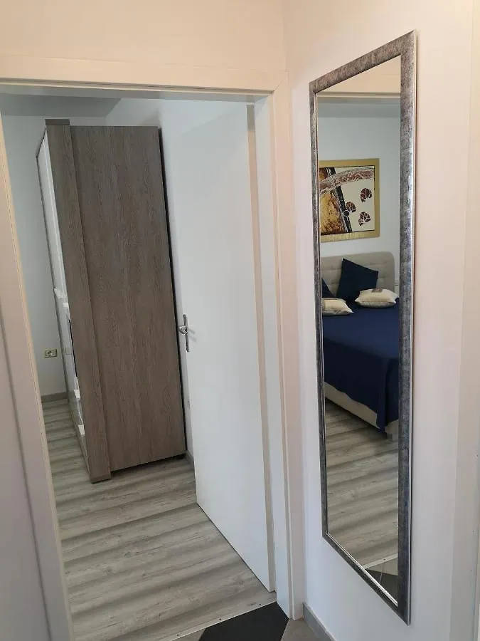 Apartment Lavanda Marino Zambratija  Croatia